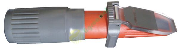 Refractometru cvadruplu