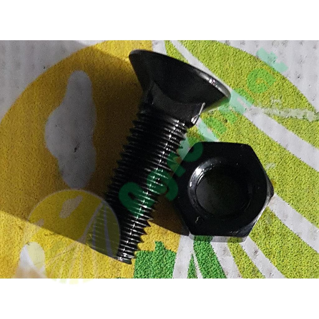 Surub plug gat patrat  M10X35