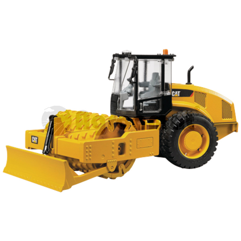 Cilindru compactor cu lama si bandaj pentru picior