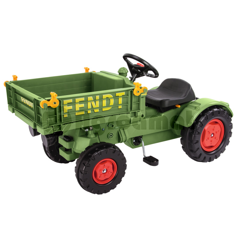 Tractor cu suport pentru aparate
