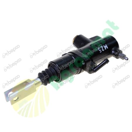 MASTER BRAKE CYLINDER 